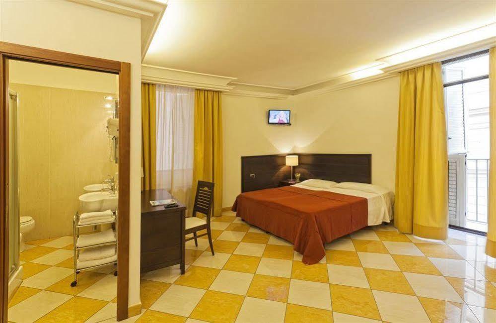 Hotel Del Golfo Nápoles